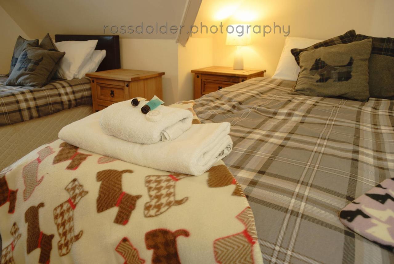 The Hopetoun Arms Hotel Leadhills Eksteriør billede